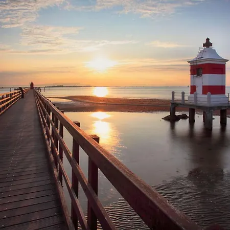 Lignano Flat Steps From The *